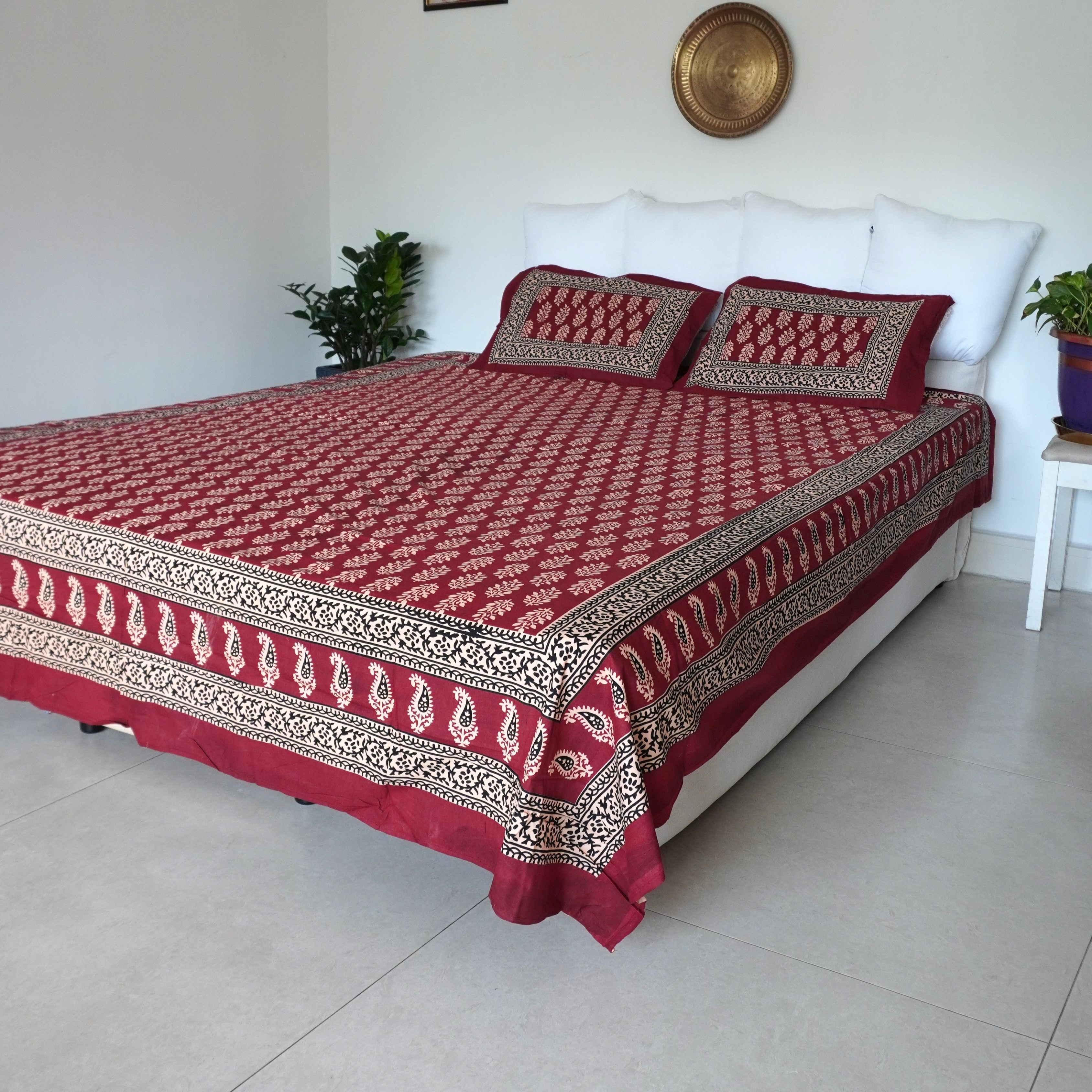 Crimson Paisley Double Bedsheet