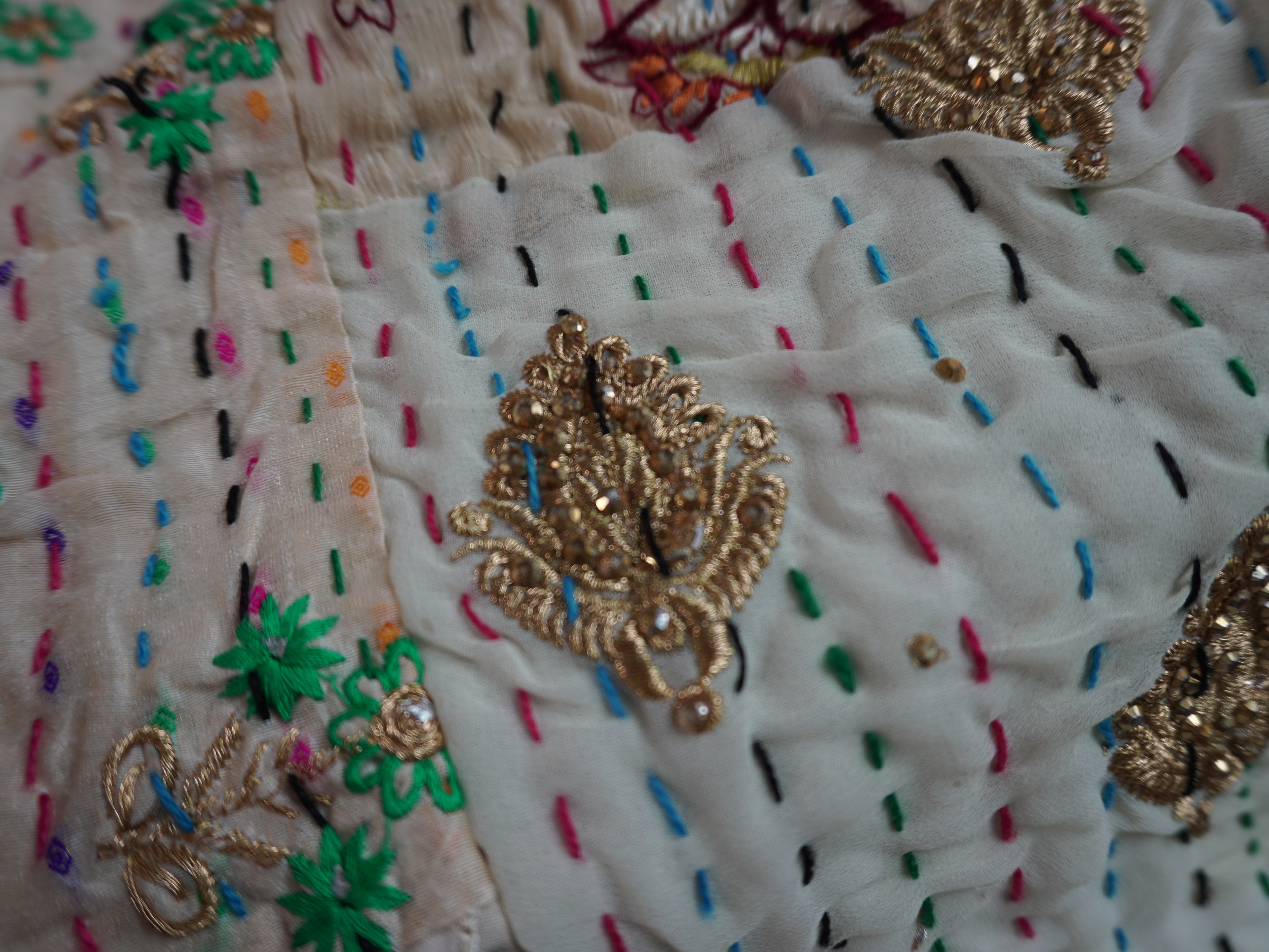 White Khambadia Cotton Throw Blanket