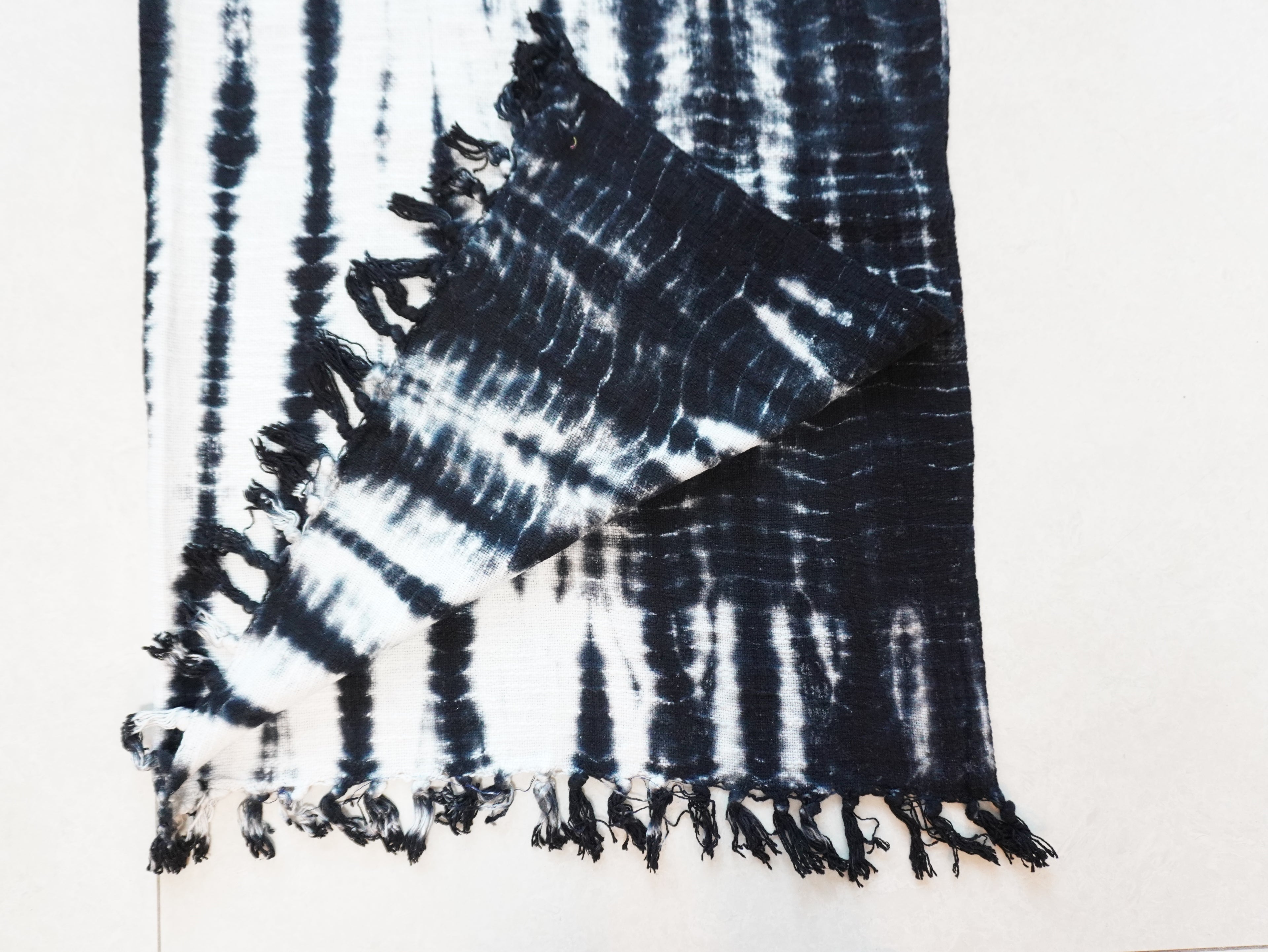 Black N White Tie & Dye Throw  Blanket