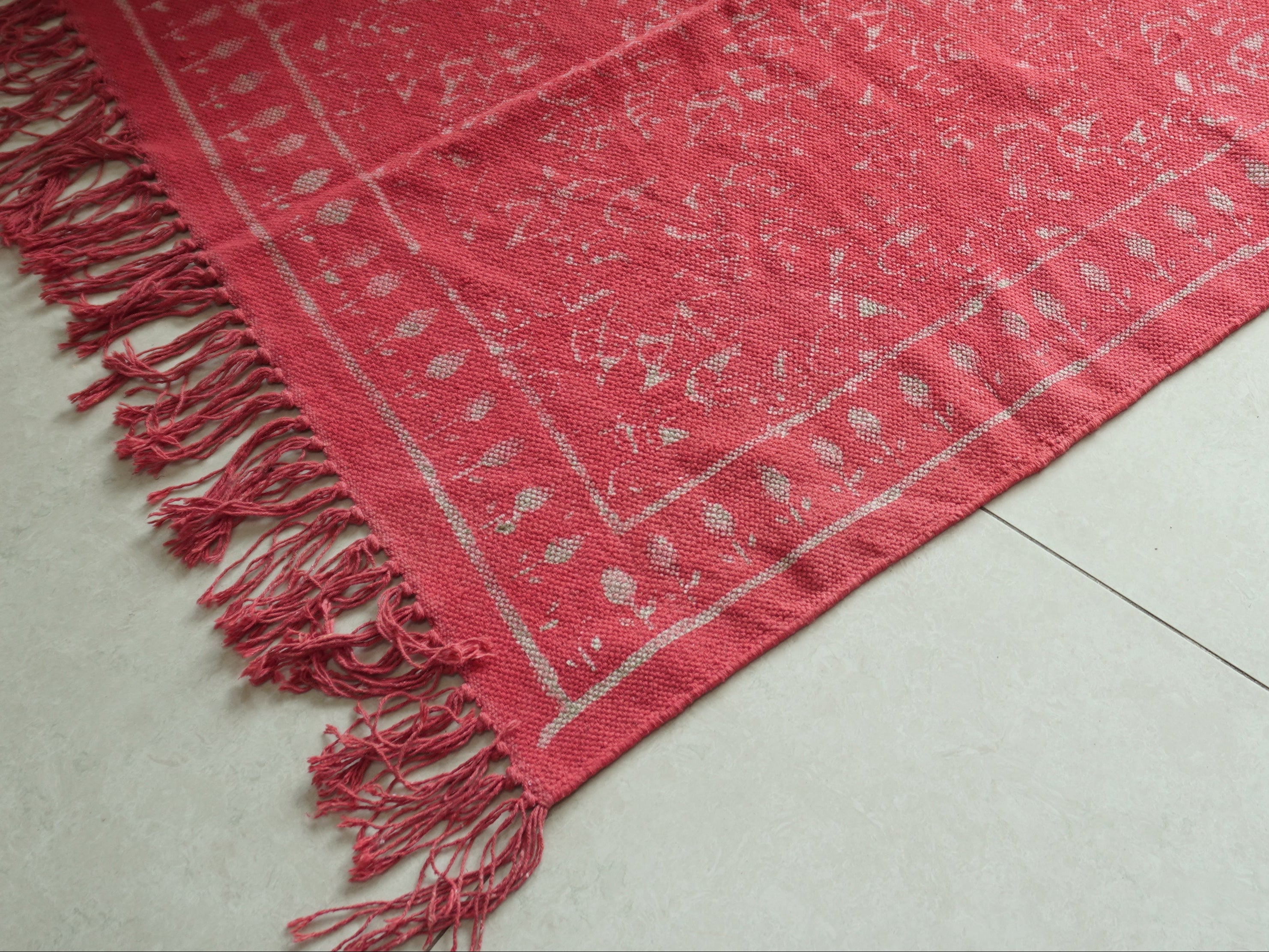 Artisans Dark Rose Rug( 3x5 Ft )