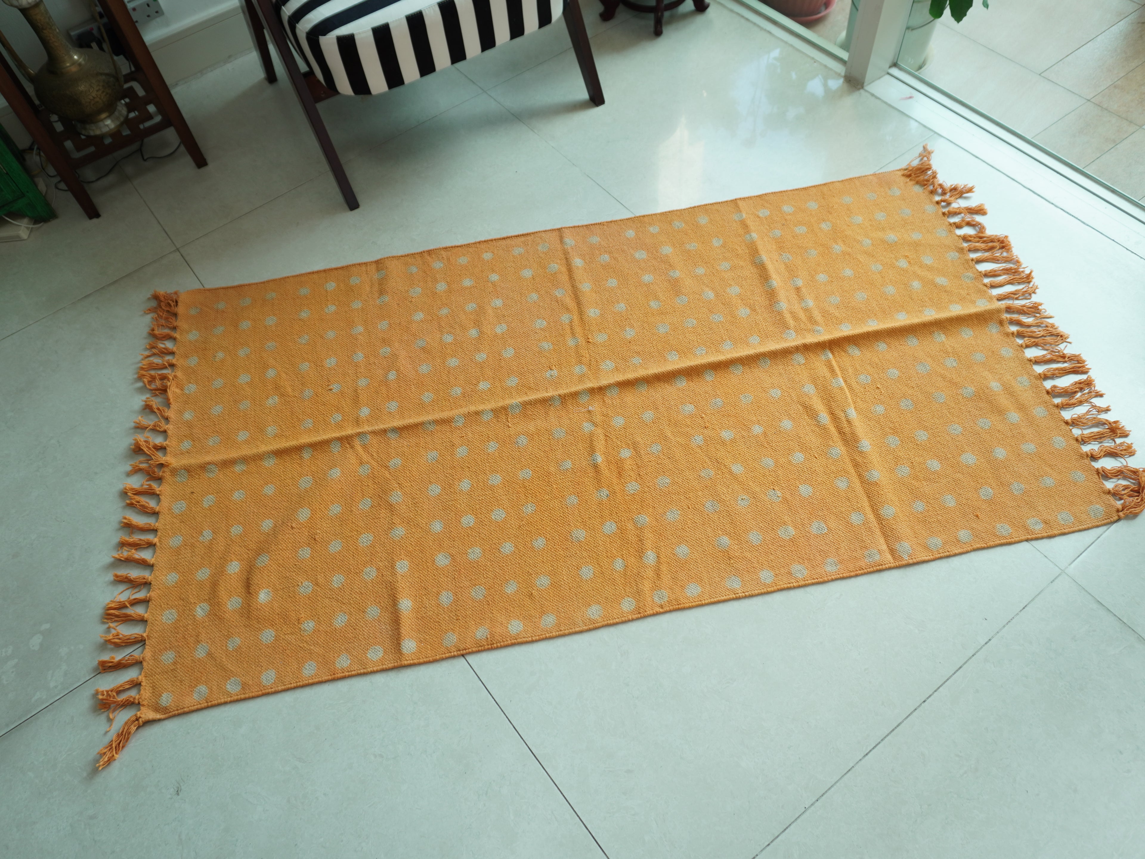 Sunshine Dot Rug( 3x5 Ft )