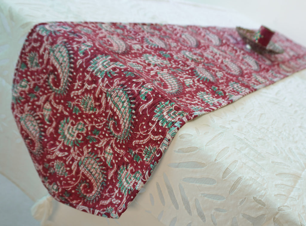 Medallion Reversible Table Runner