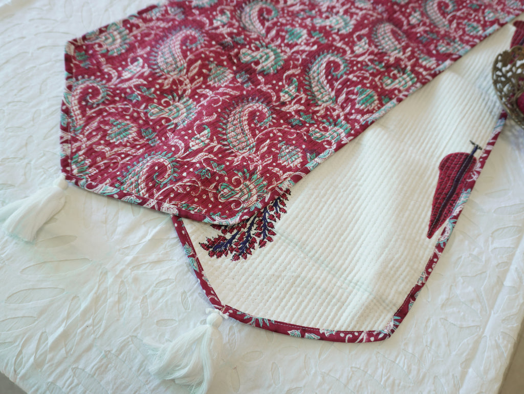 Medallion Reversible Table Runner