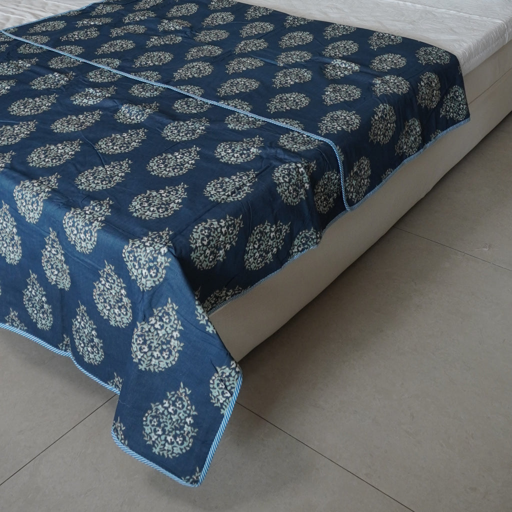 Blue-Blossom Dohar/AC Comforter Queen Size