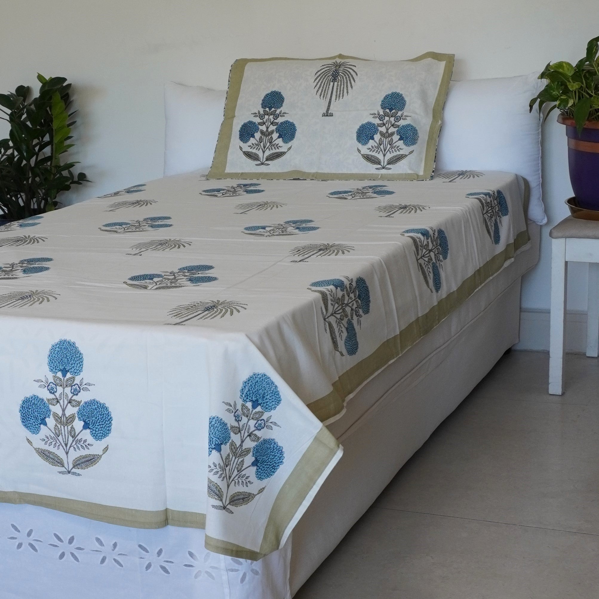 Blue Dahlia Single Bedsheet