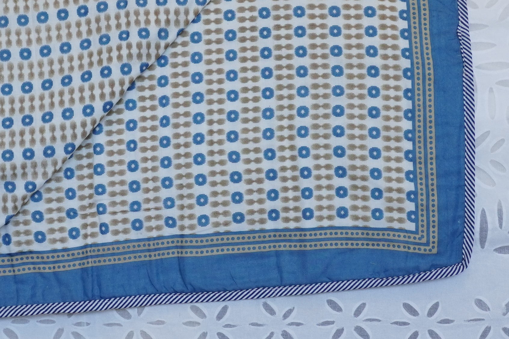 Blue-Ikat Dohar/AC Comforter Queen Size