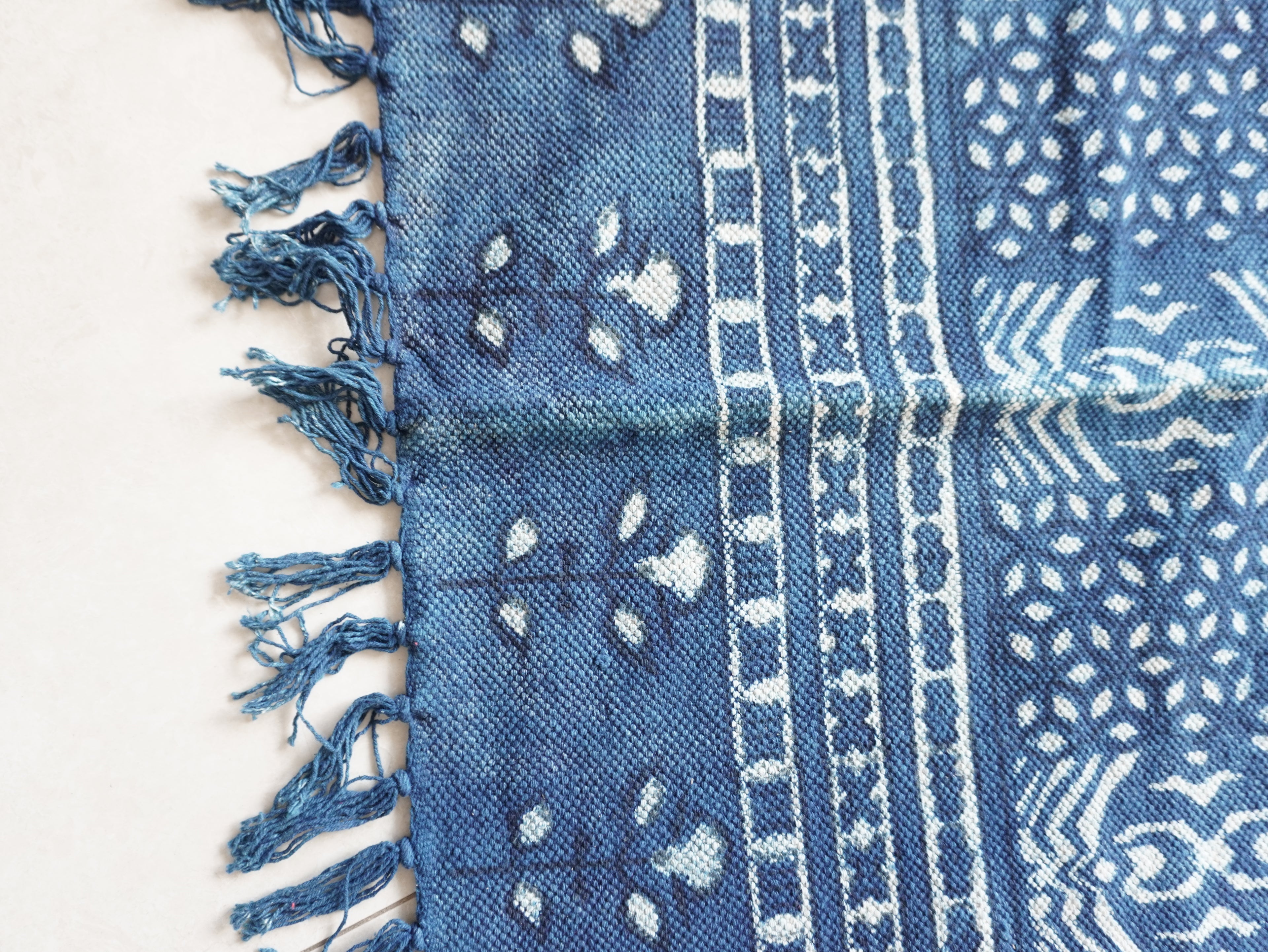 Flora Frame Indigo Rug ( 3x5 Ft )